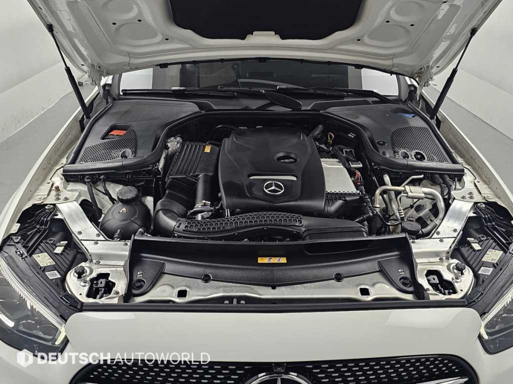 Mercedes Benz E class - Vista 6