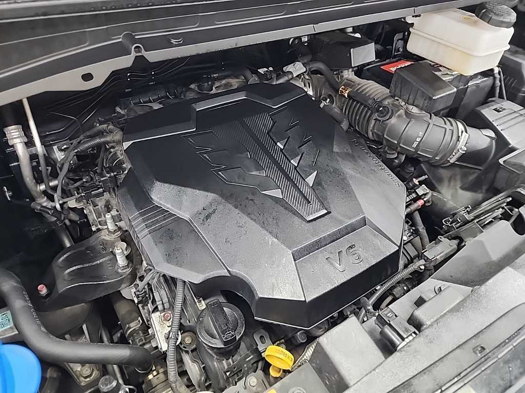 HYUNDAI Staria - Vista 5