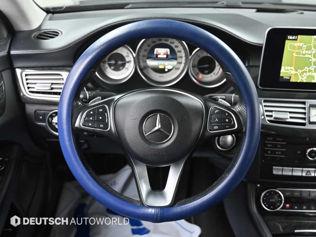 Mercedes Benz CLS Class 2016 Gris - Importación desde Corea - HF Imports Iquique - Foto 13