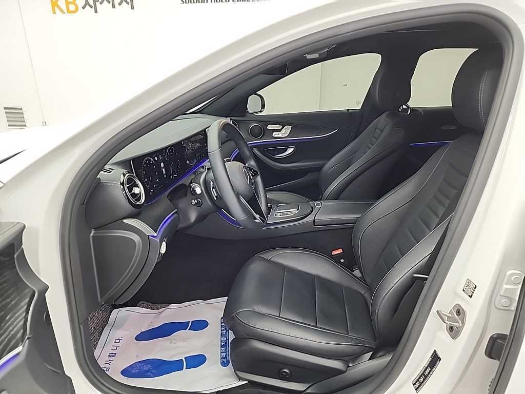 Mercedes Benz E class - Vista 11