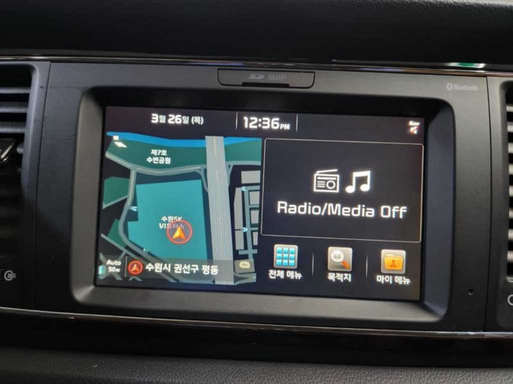 KIA Carnival - Vista 11