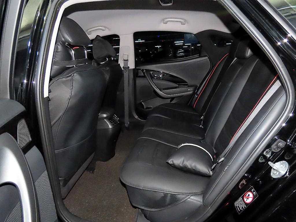 HYUNDAI Grandeur - Vista 7