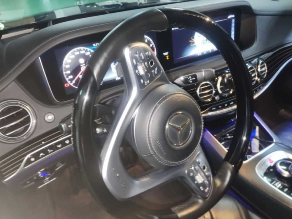 Mercedes Benz S Class - Vista 10