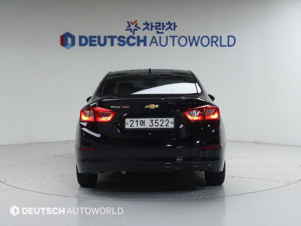 Chevrolet Cruise - Vista 4