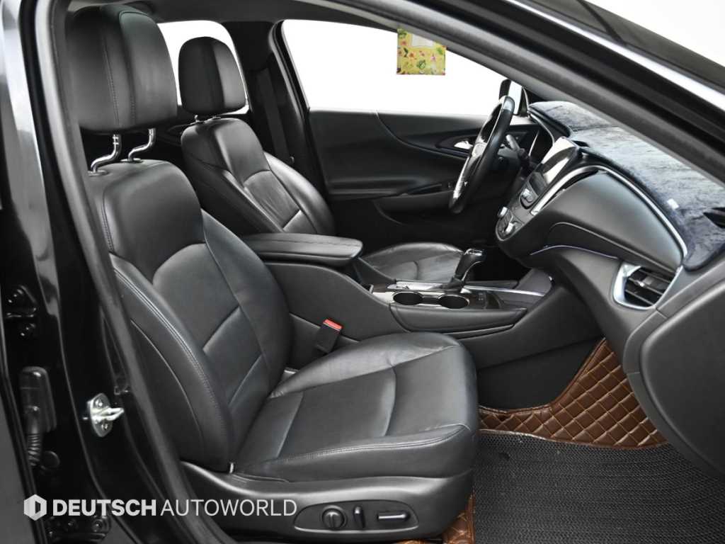 Chevrolet Malibu - Vista 10