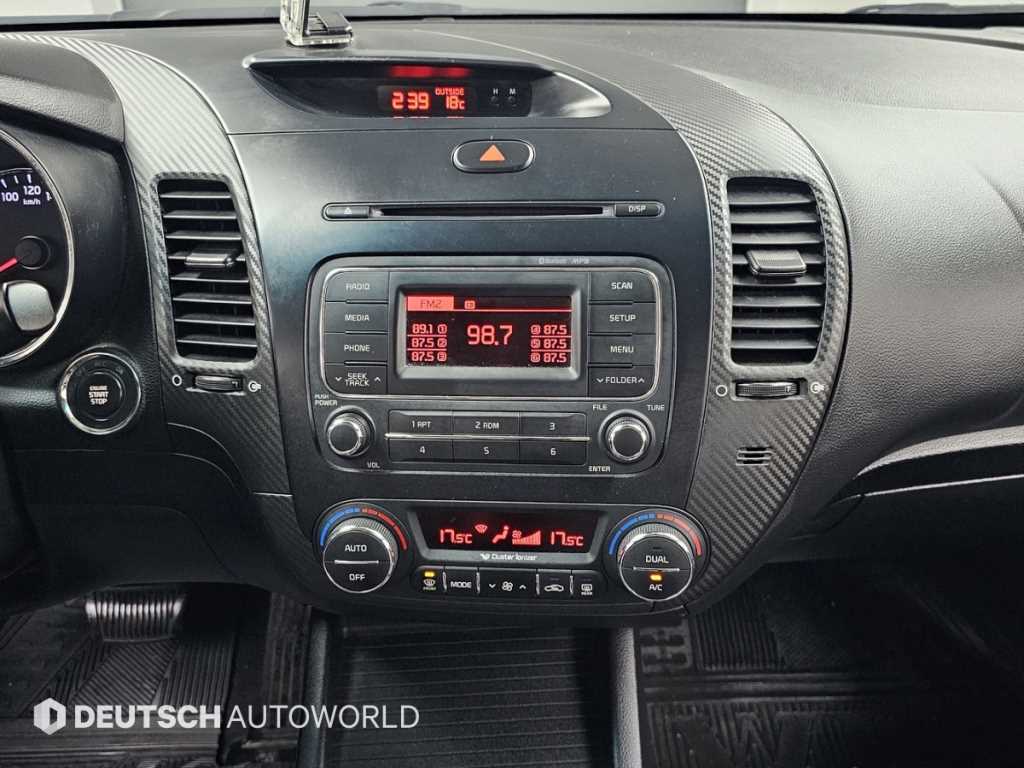 KIA K3 2014 Plateado - Importación desde Corea - HF Imports Iquique - Foto 14