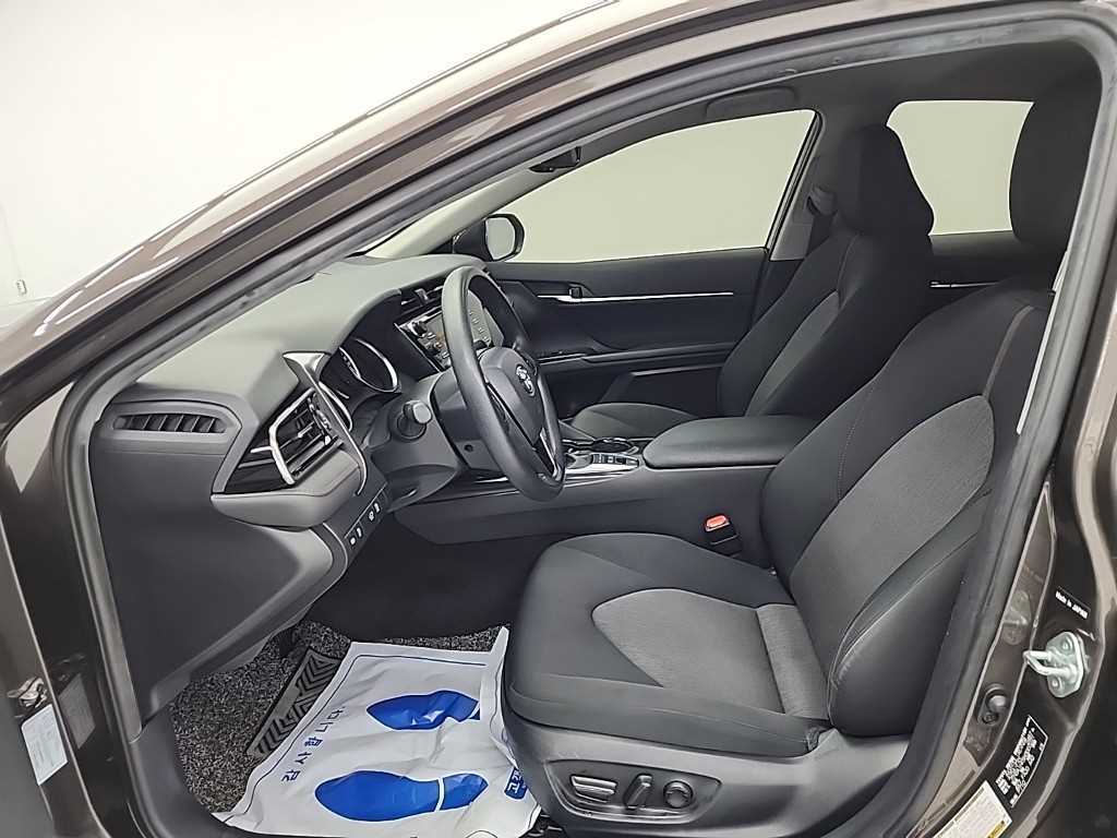 Toyota Camry - Vista 11