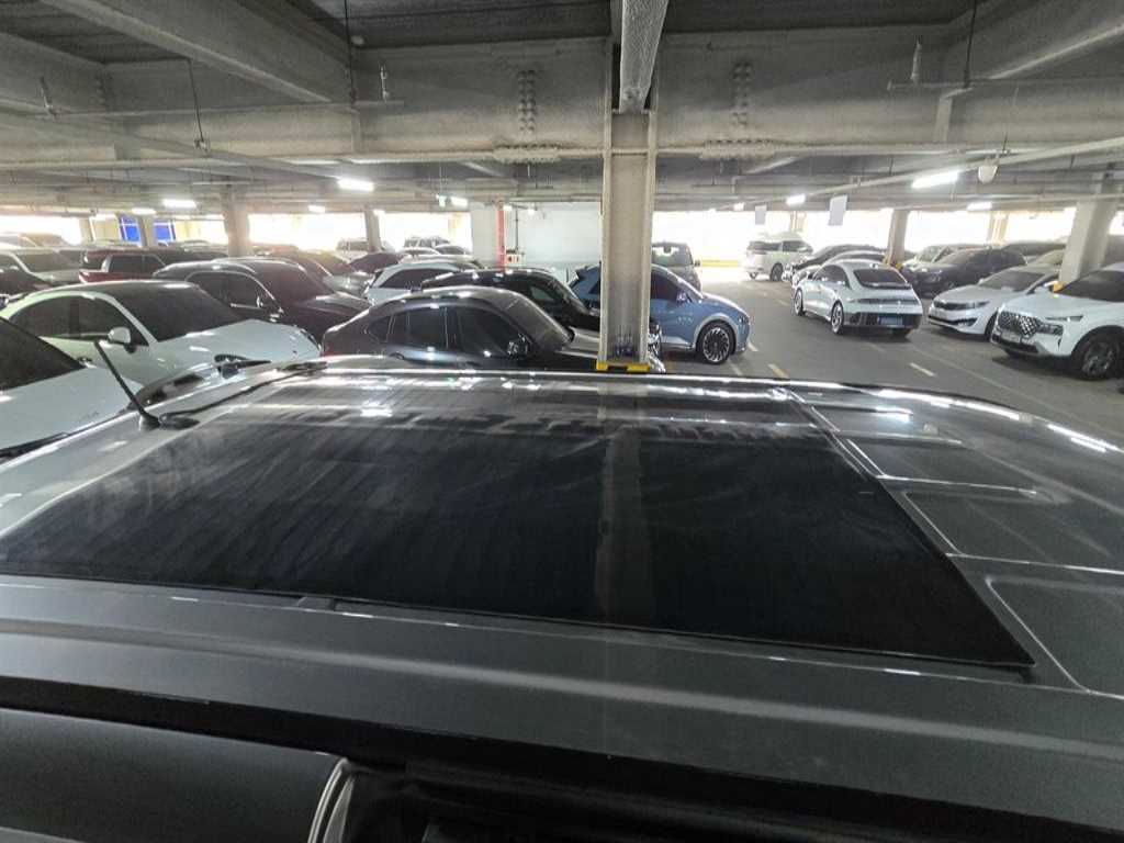 HYUNDAI Starex - Vista 7