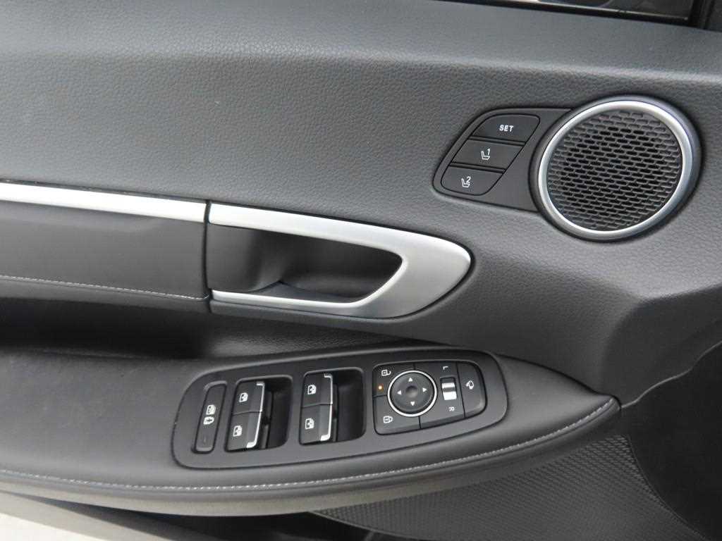 HYUNDAI Sonata - Vista 9