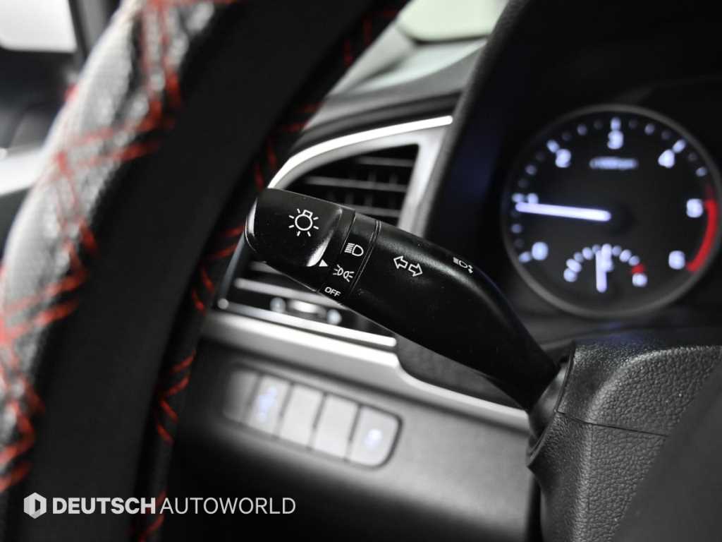 HYUNDAI Avante 2018 Blanco - Importación desde Corea - HF Imports Iquique - Foto 16