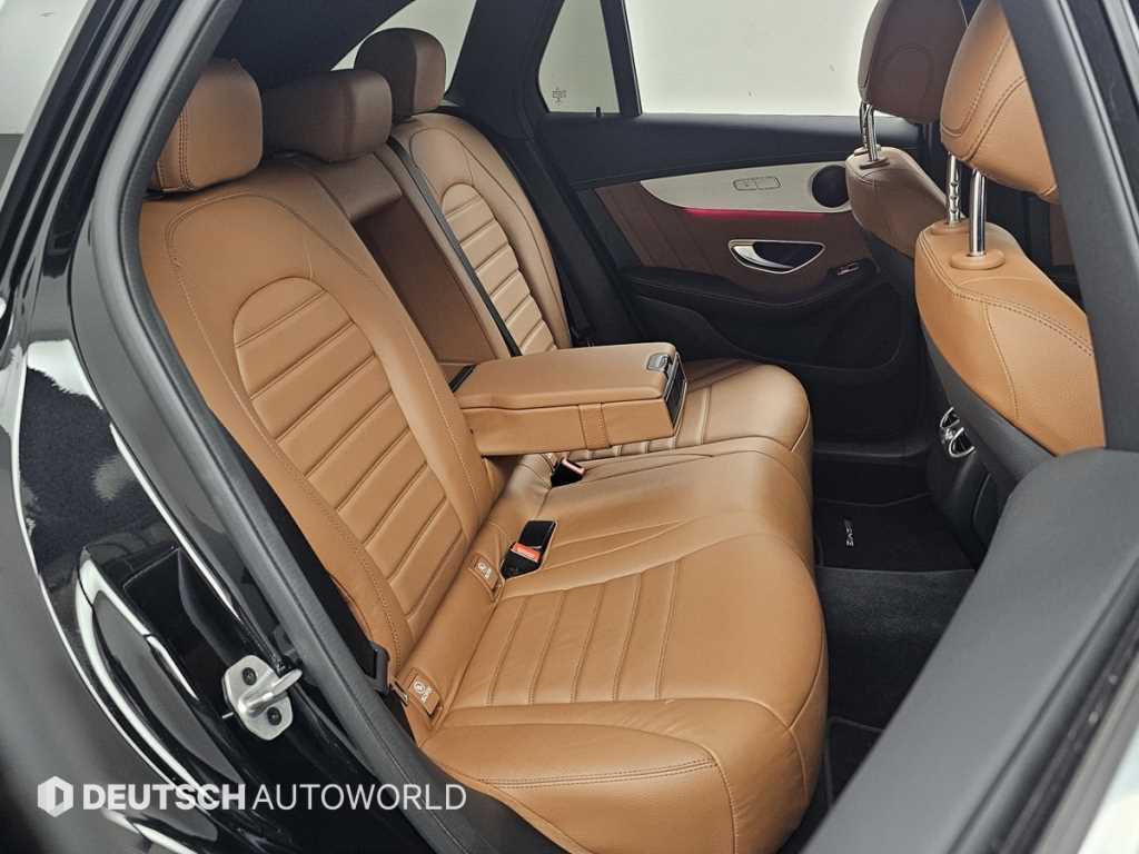 Mercedes Benz GLC Class - Vista 12