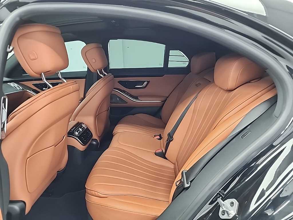 Mercedes Benz S Class - Vista 12