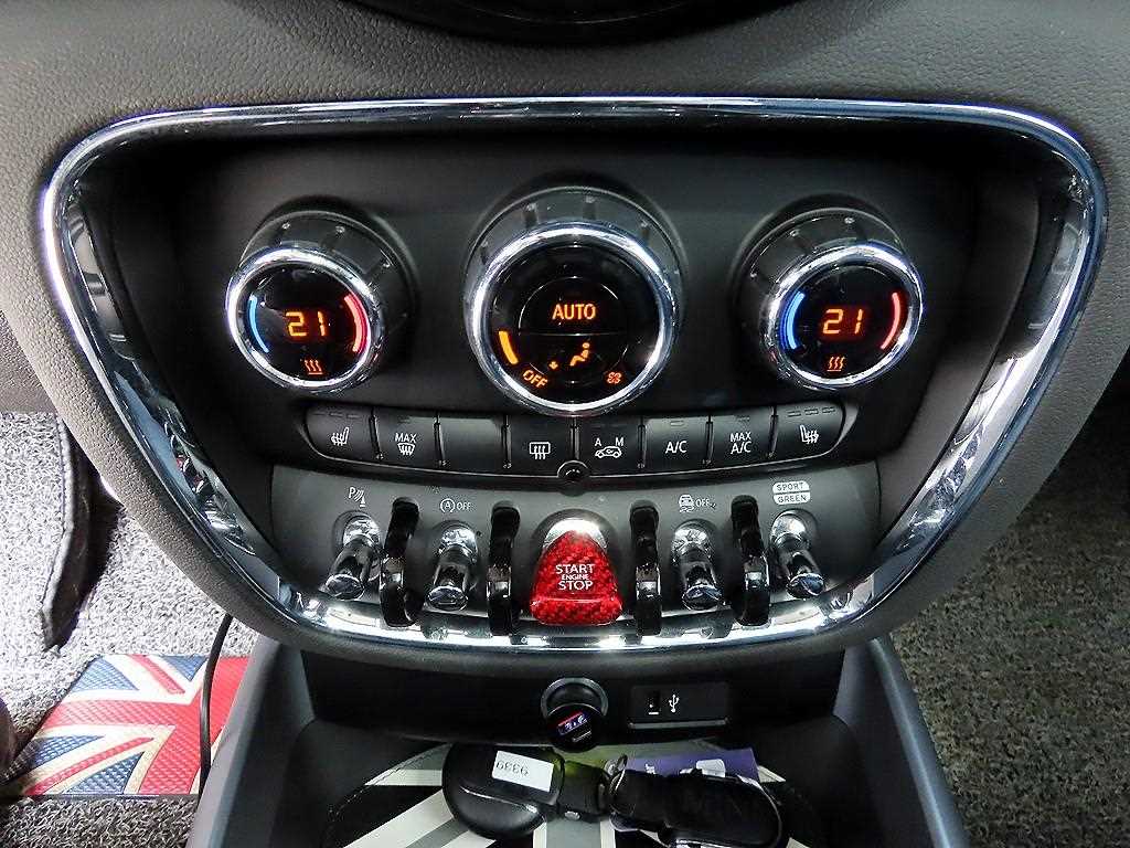 Mini Clubman - Vista 12