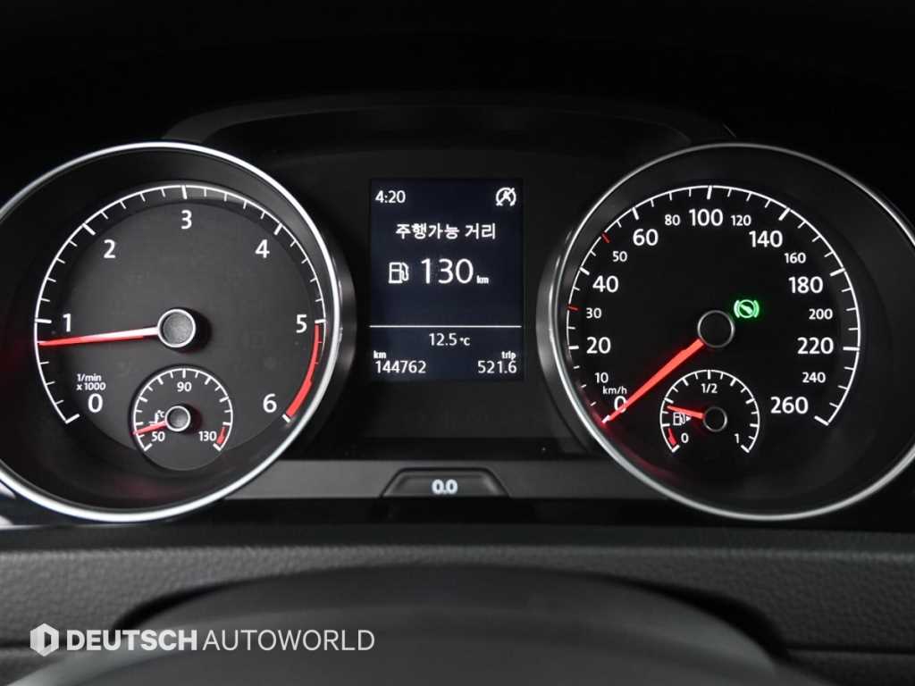 Volkswagen Golf - Vista 8