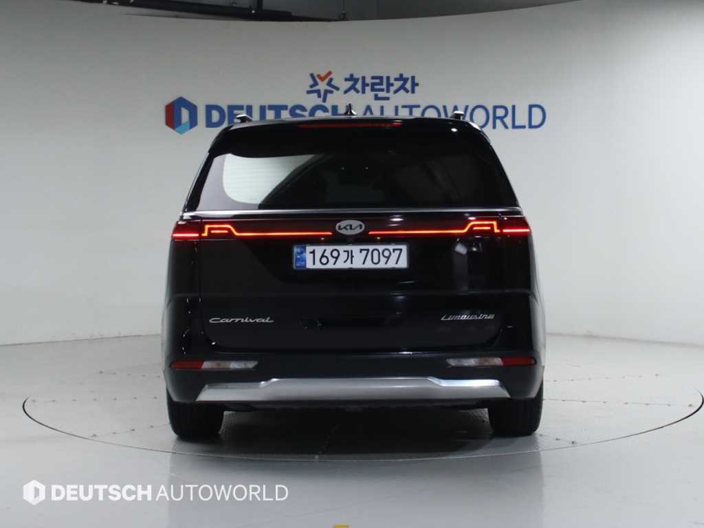 KIA Carnival - Vista 4