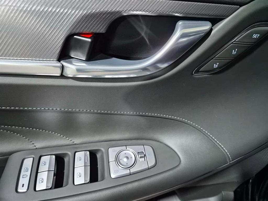 HYUNDAI Grandeur - Vista 12