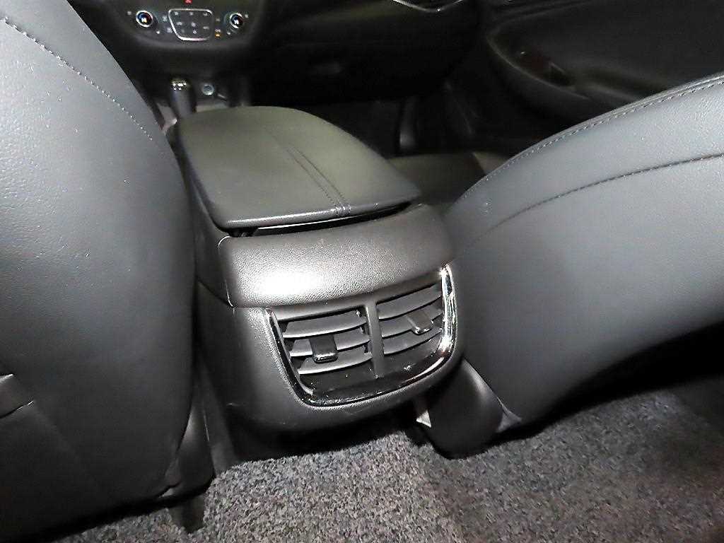 Chevrolet Malibu 2018 Negro - Importación desde Corea - HF Imports Iquique - Foto 16