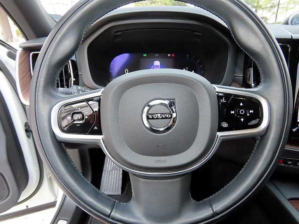 Volvo XC60 - Vista 8