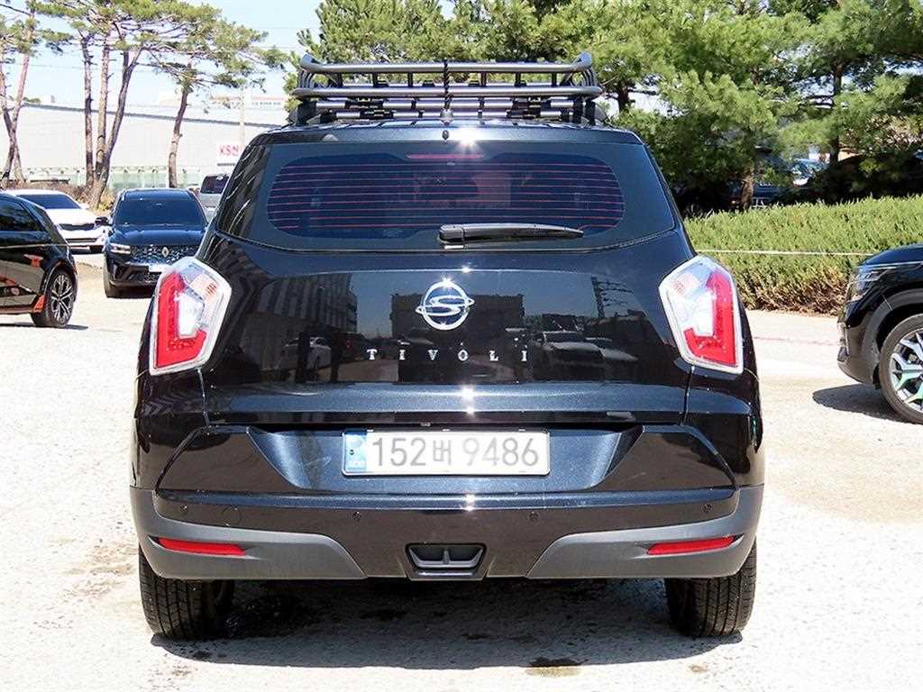 Ssangyong Tivoli - Vista 4