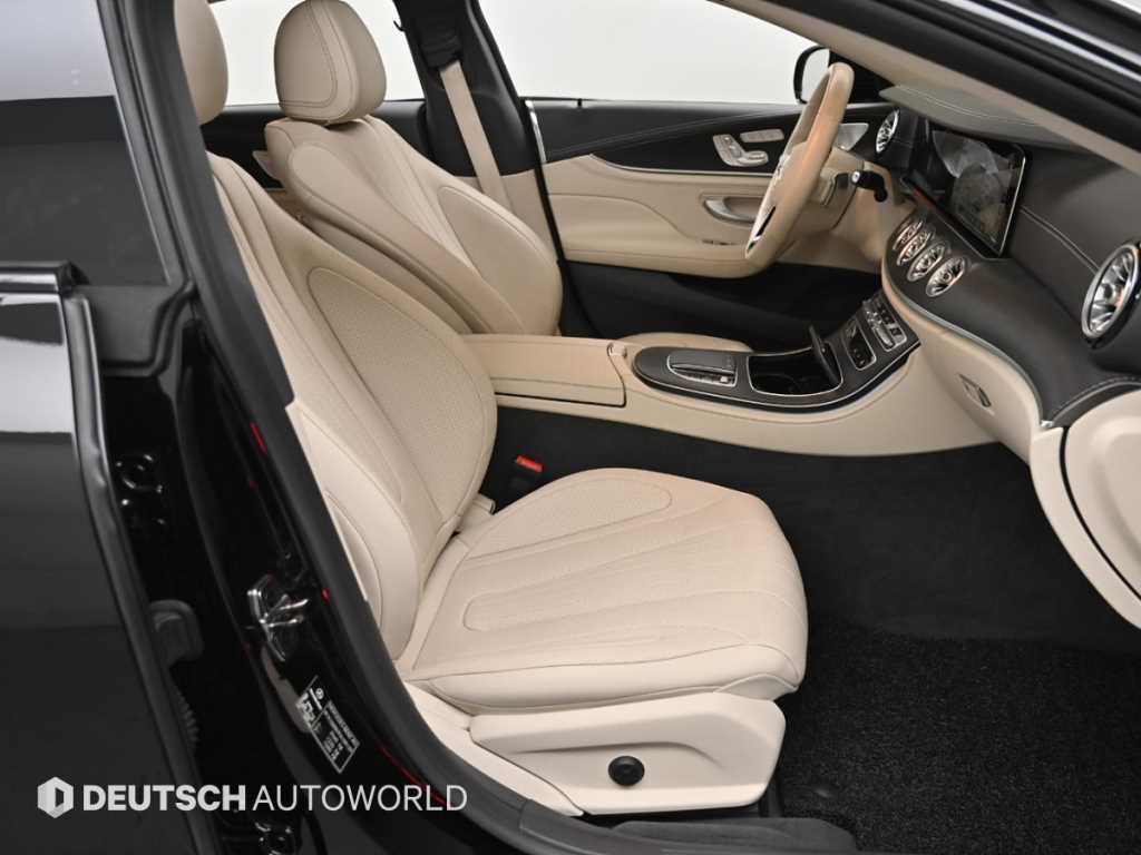 Mercedes Benz CLS Class - Vista 10