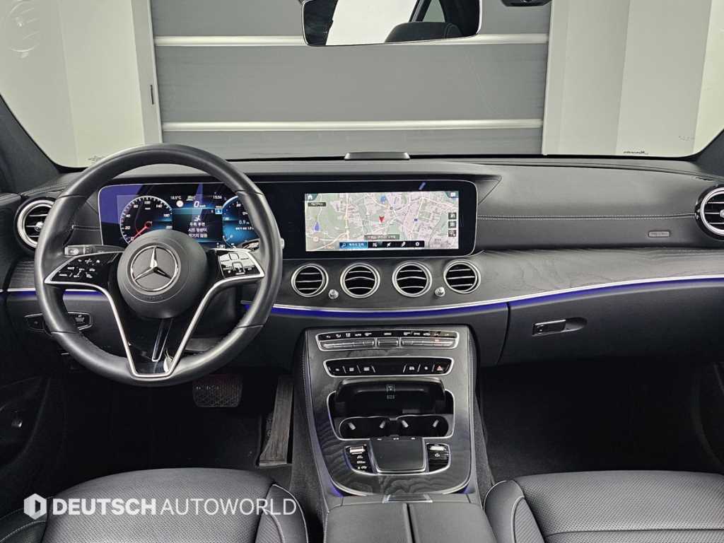 Mercedes Benz E class - Vista 7