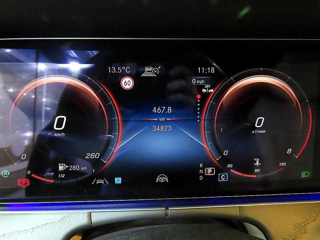 Mercedes Benz E class - Vista 9