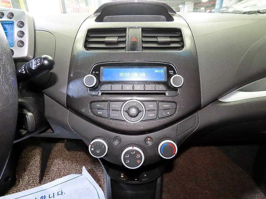 Chevrolet Spark - Vista 11