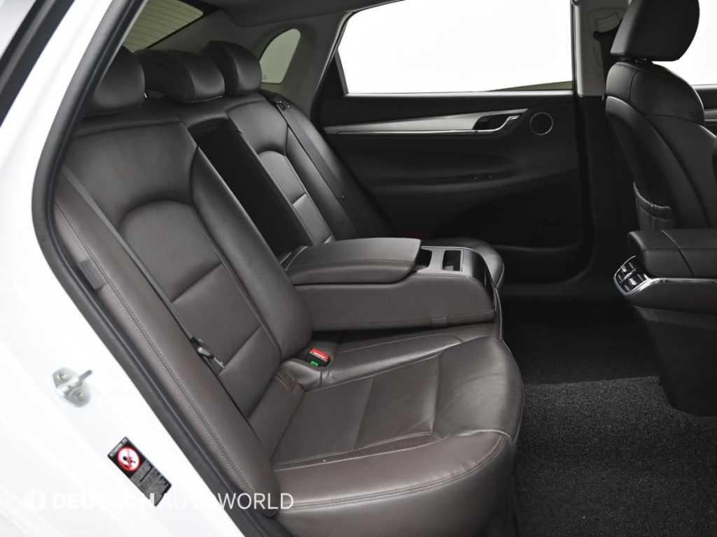 HYUNDAI Grandeur - Vista 12