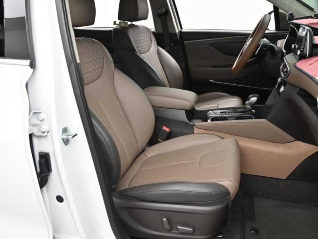 HYUNDAI Santa Fe - Vista 10