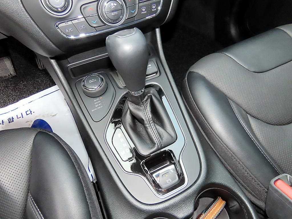 Jeep Cherokee - Vista 10