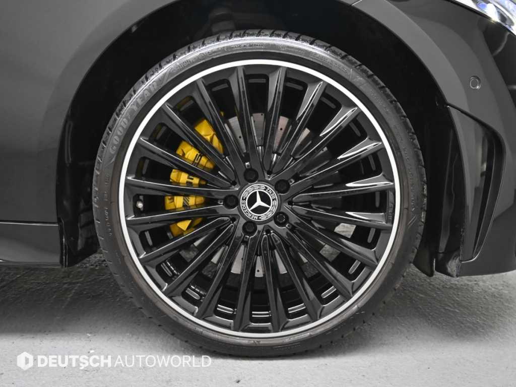 Mercedes Benz CLS Class - Vista 6