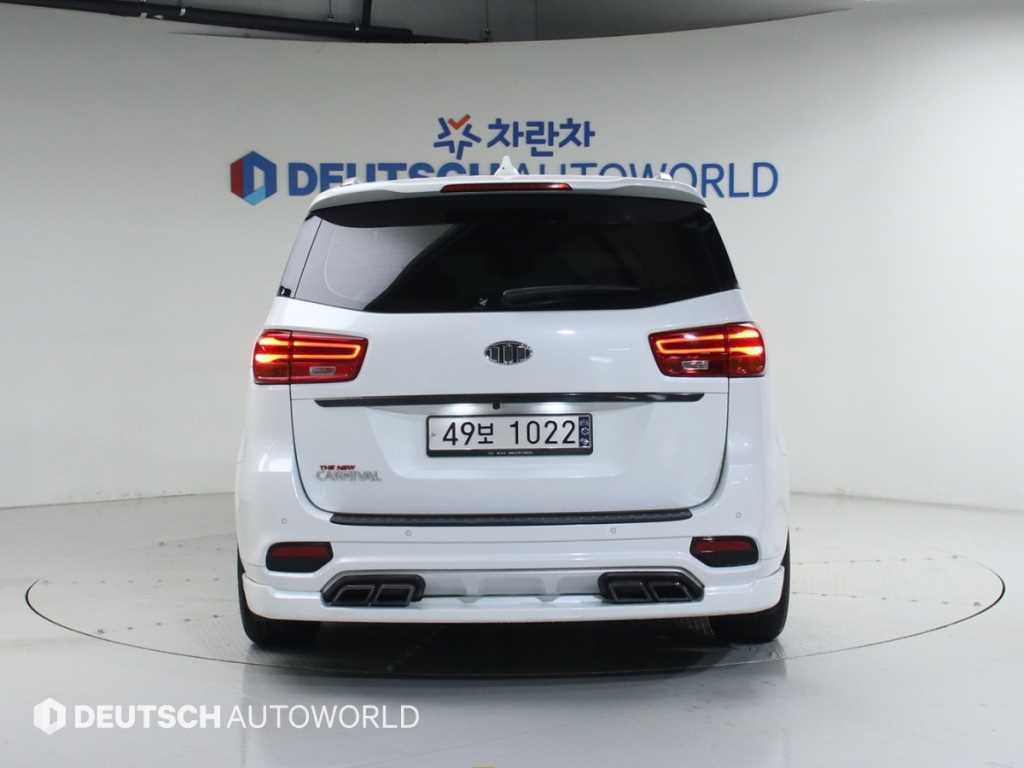 KIA Carnival - Vista 4