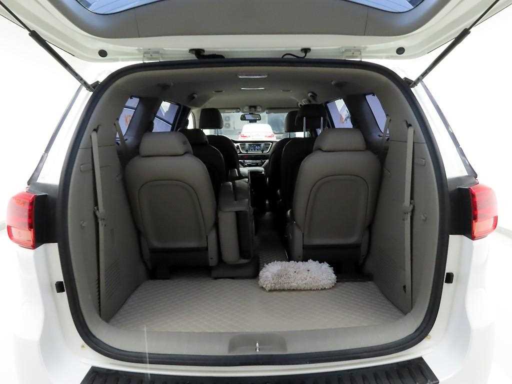 KIA Carnival 2019 Blanco - Importación desde Corea - HF Imports Iquique - Foto 16