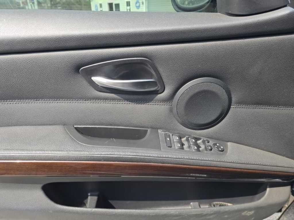 BMW 3 series 2009 Negro - Importación desde Corea - HF Imports Iquique - Foto 13