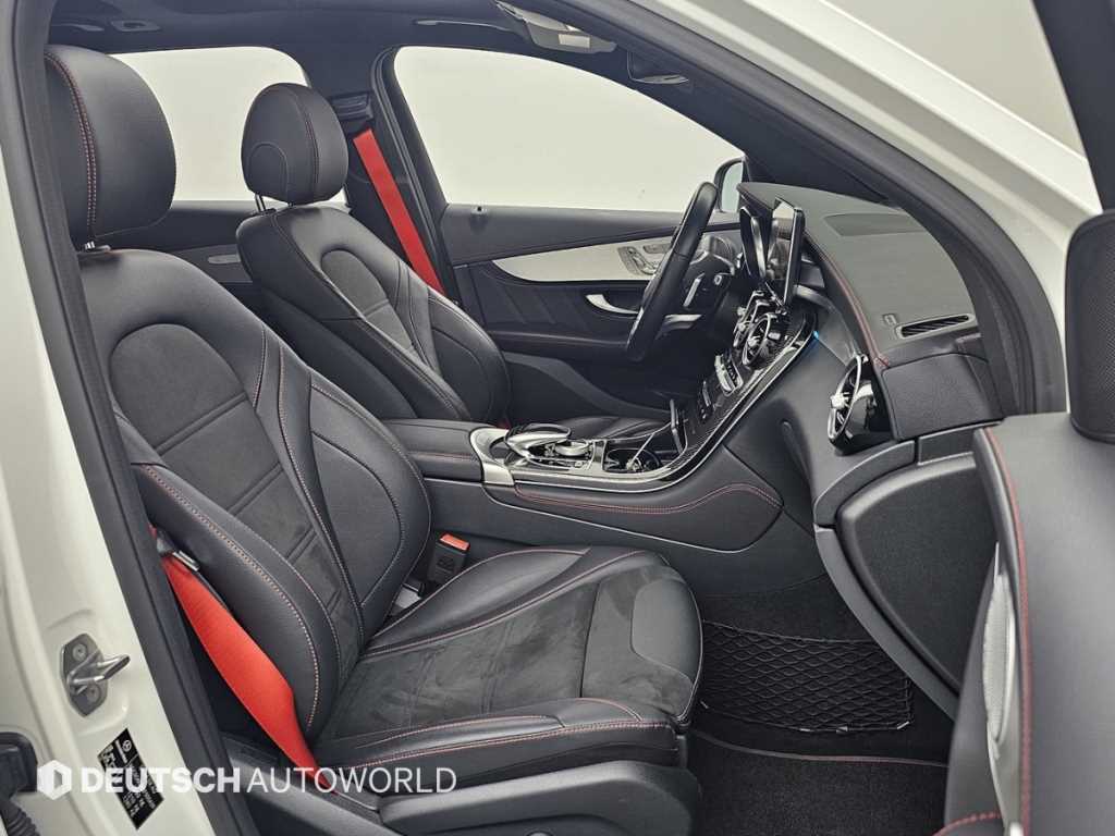 Mercedes Benz GLC Class - Vista 10