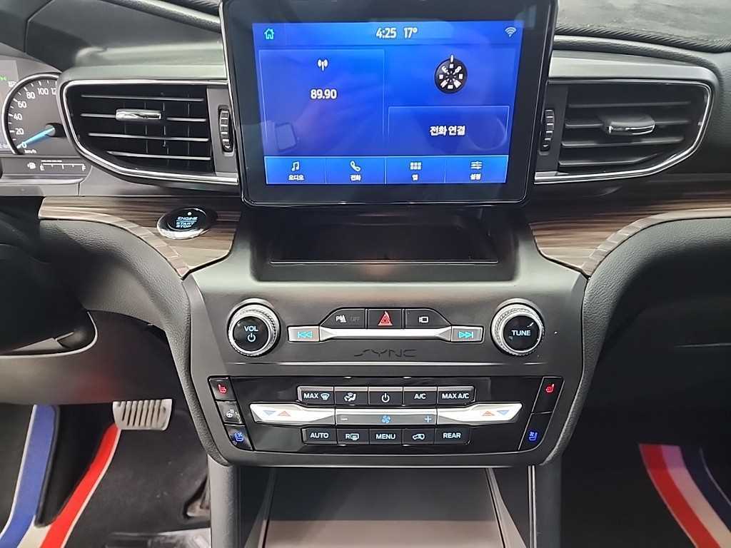 Ford Explorer - Vista 10