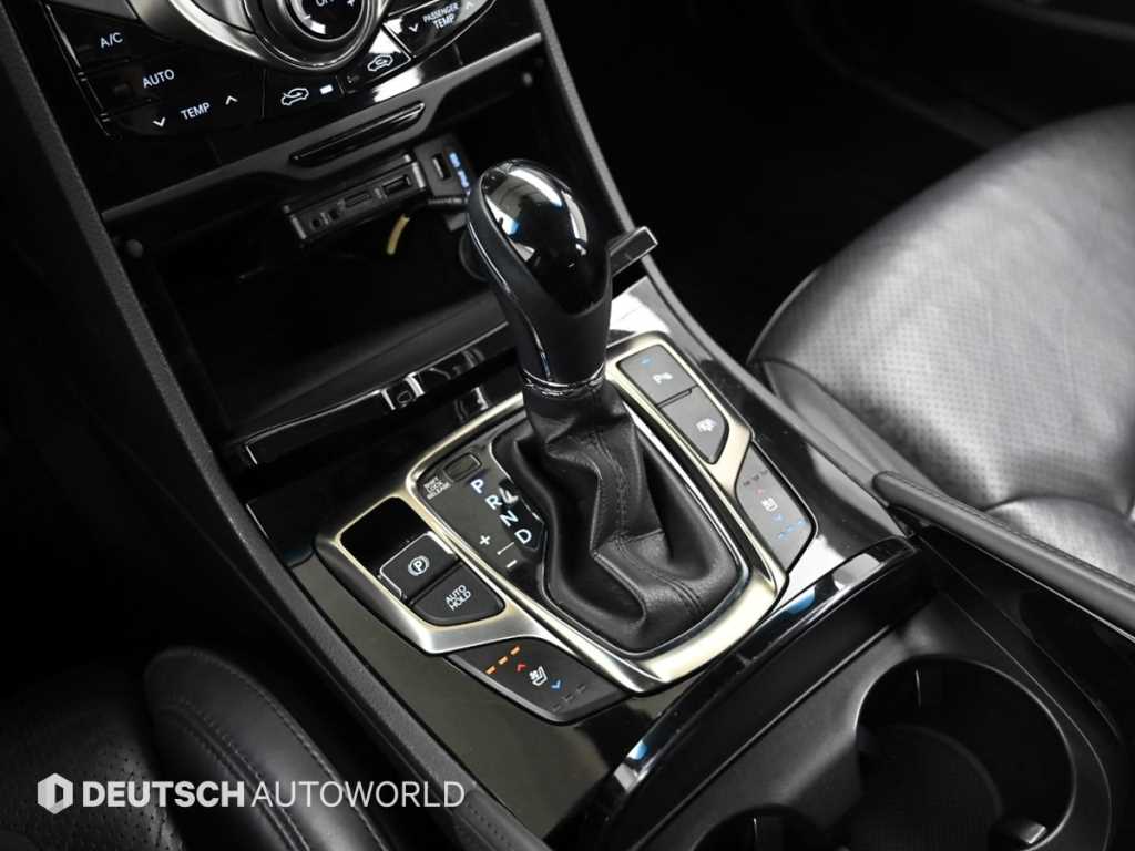 HYUNDAI Grandeur - Vista 9