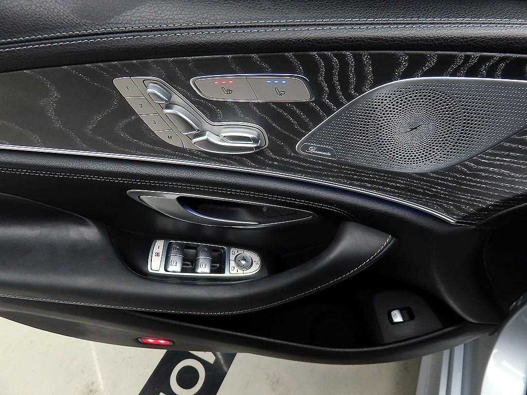 Mercedes Benz CLS Class - Vista 11