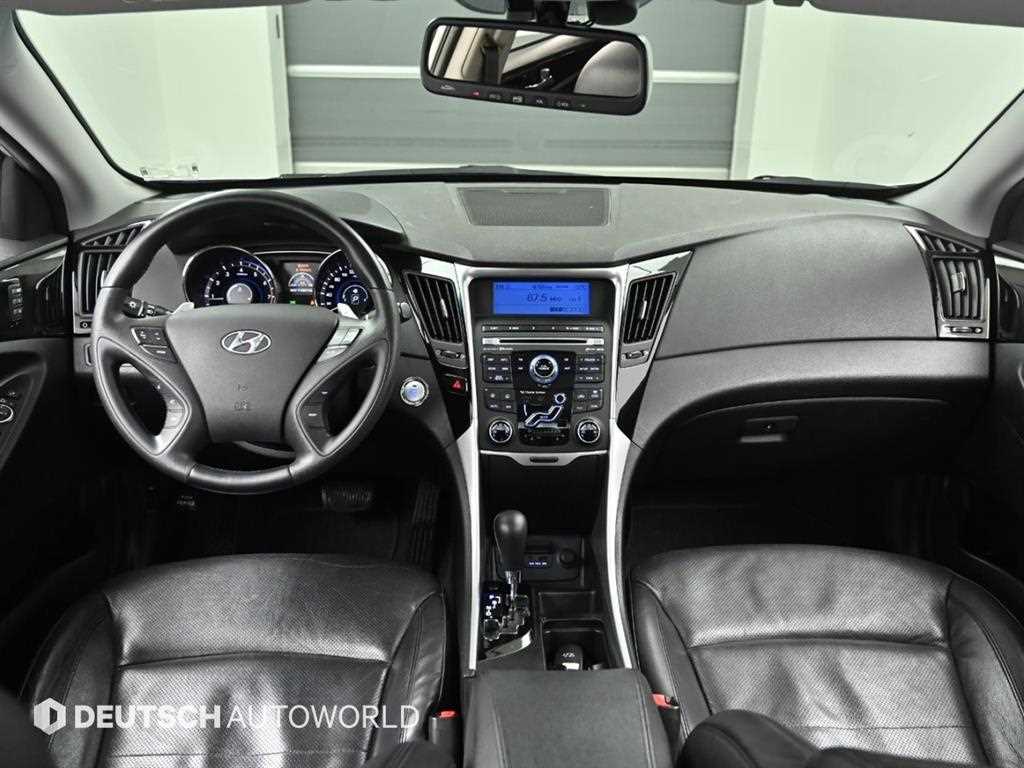 HYUNDAI Sonata - Vista 7