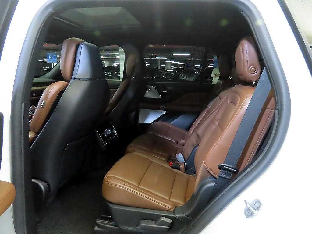 Lincoln Aviator - Vista 7