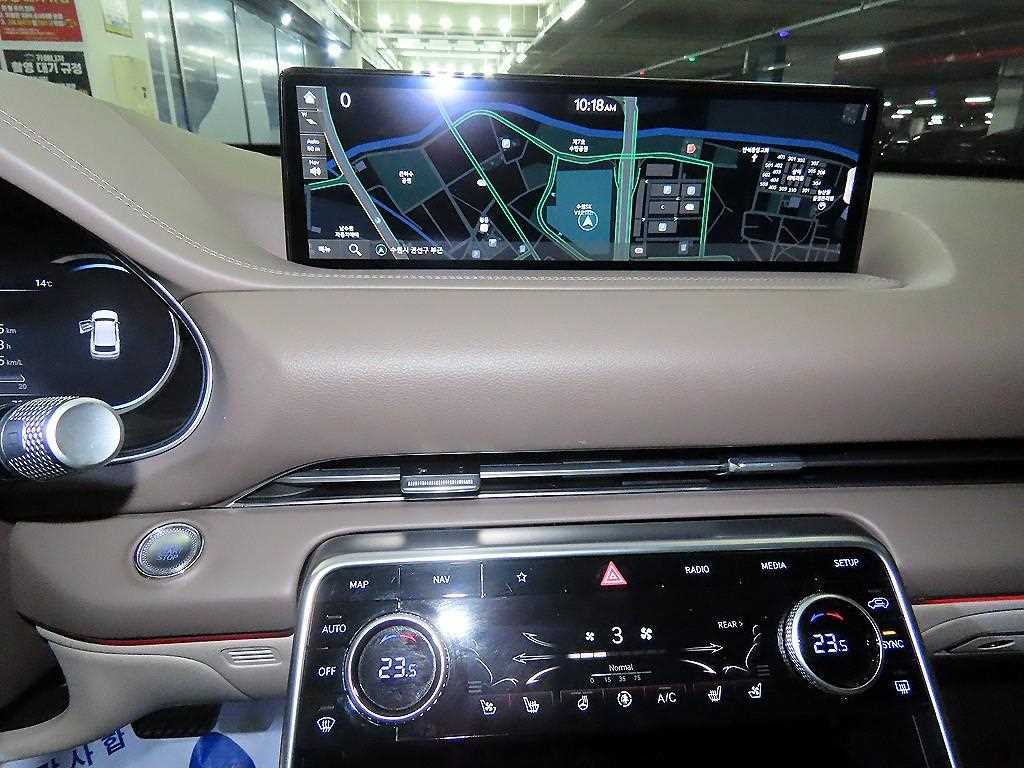 Genesis GV80 - Vista 11