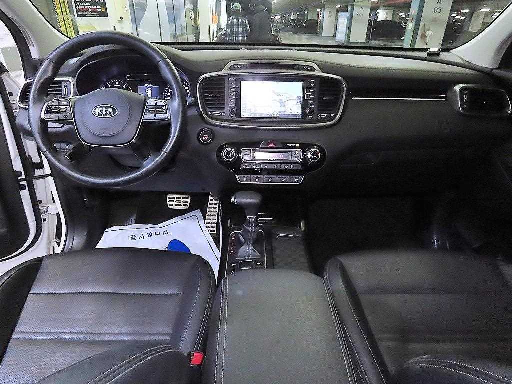 KIA Sorento - Vista 10