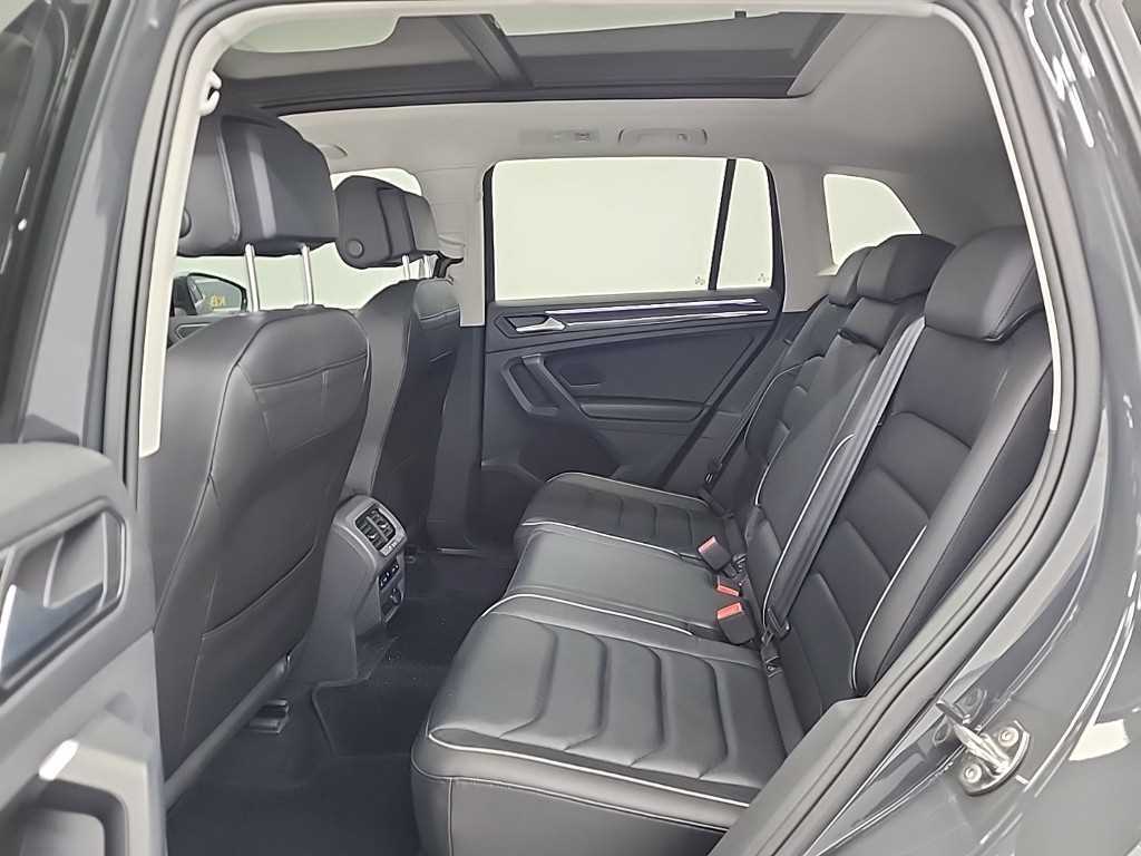 Volkswagen Tiguan - Vista 12