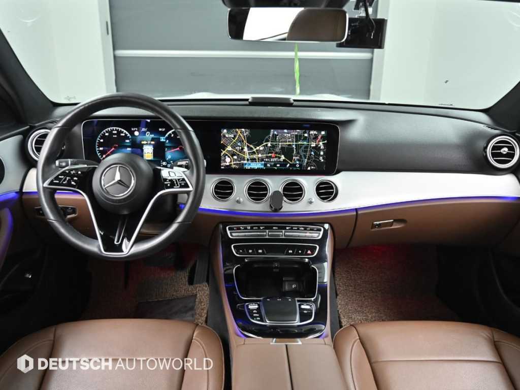 Mercedes Benz E class - Vista 7