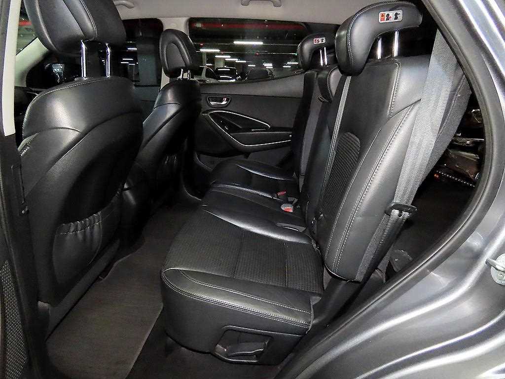 HYUNDAI Santa Fe - Vista 7