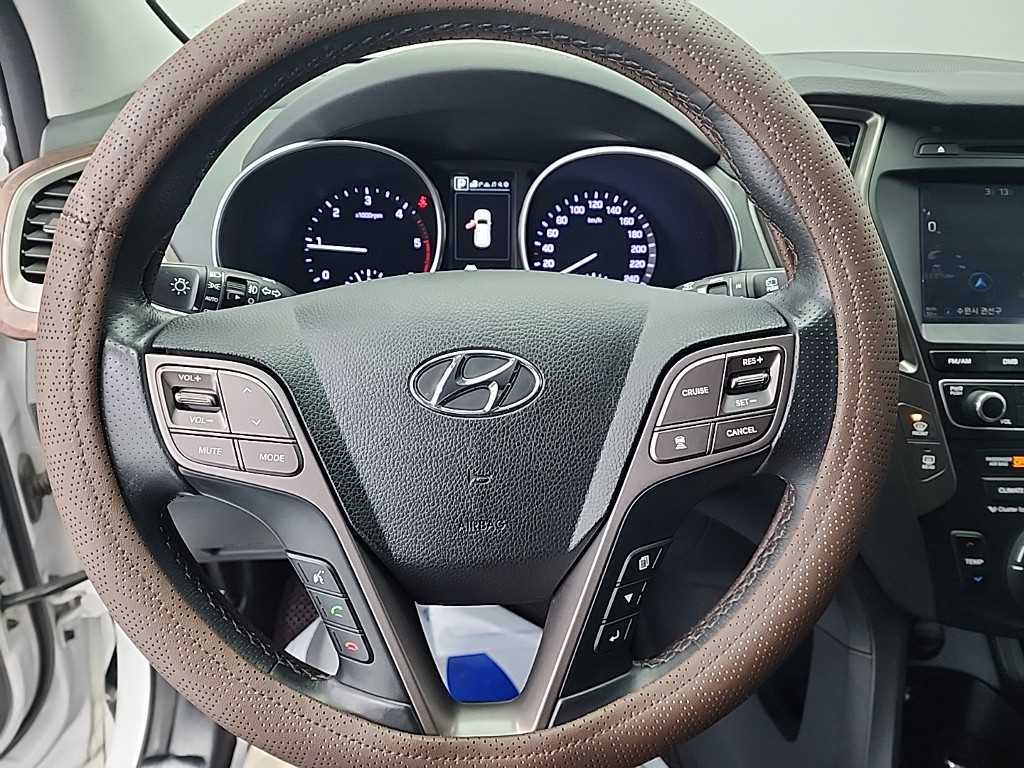 HYUNDAI Santa Fe - Vista 9