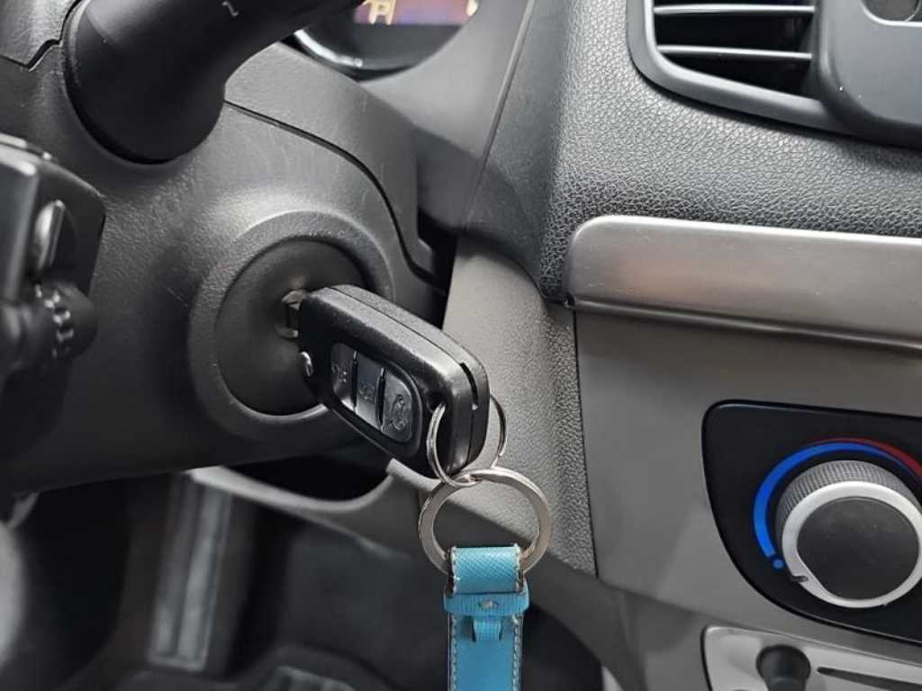 SAMSUNG SM3 2010 Plateado - Importación desde Corea - HF Imports Iquique - Foto 13