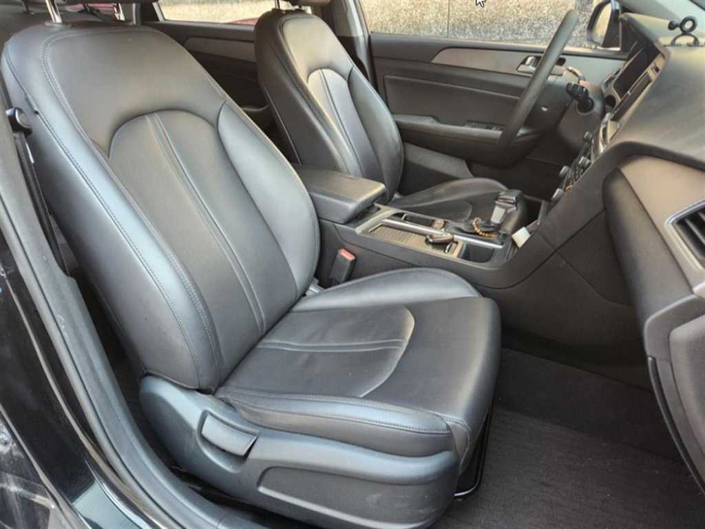 HYUNDAI Sonata - Vista 7