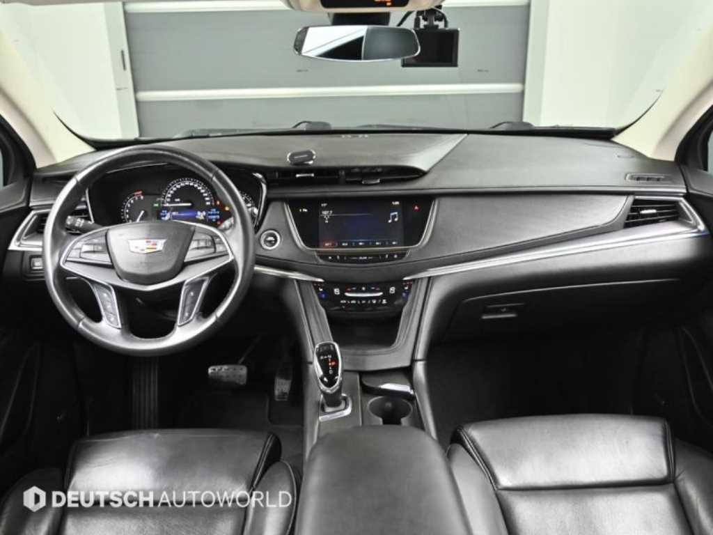 Cadillac XT5 - Vista 8