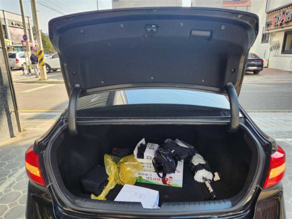 HYUNDAI Sonata - Vista 6